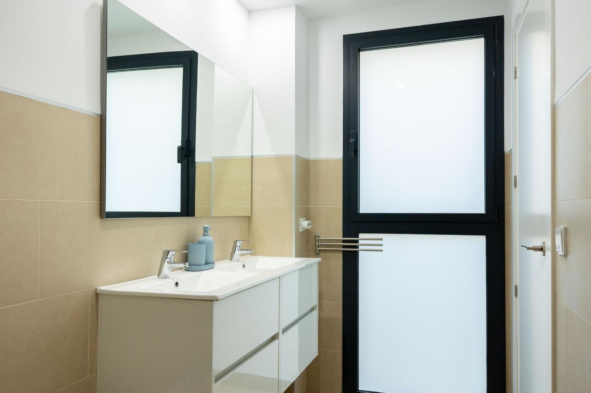 Charming 2 Bedroom Apartment By Torre Del Oro By Ocityzen Sevilla Exterior foto